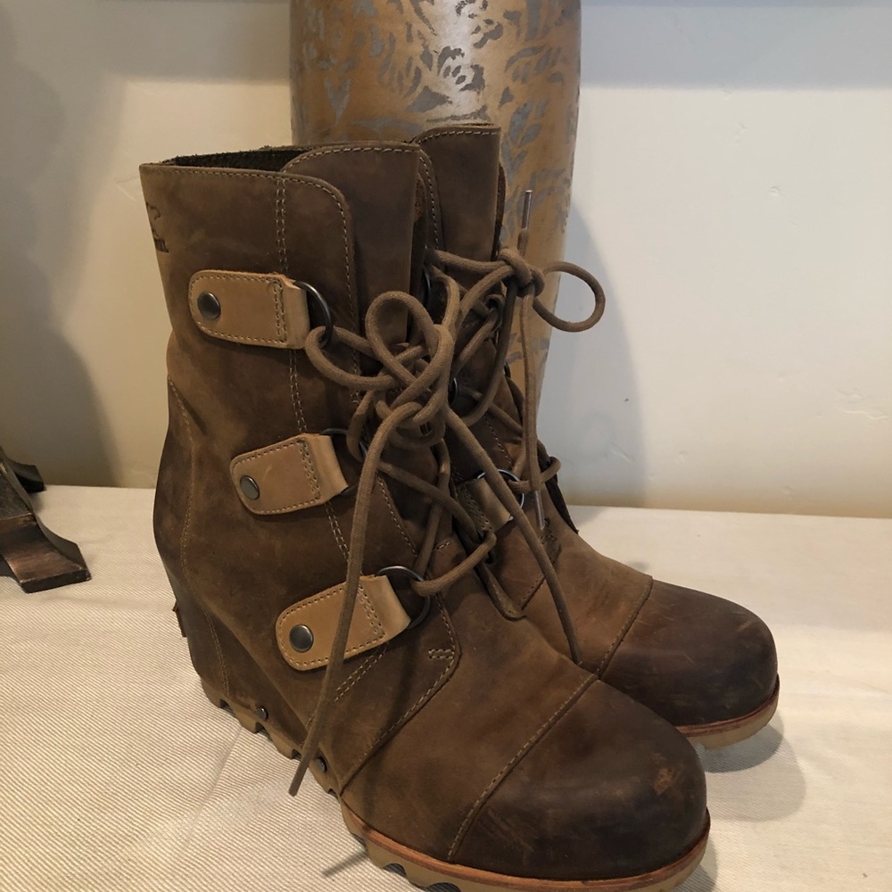 Sorel Lace-up Boots